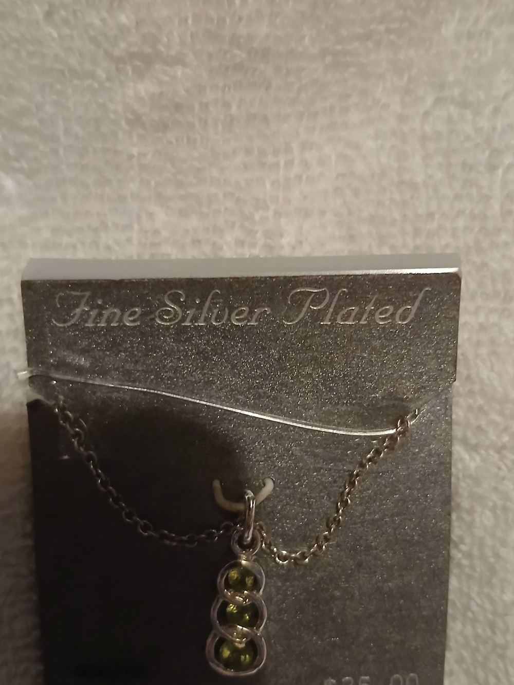 Fine Silver Plated Peridot Green Pendant Necklace BNWT
